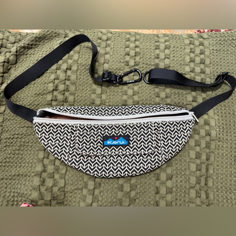 Kavu Stroll Around Adjustable Fanny Pack Belt Bag